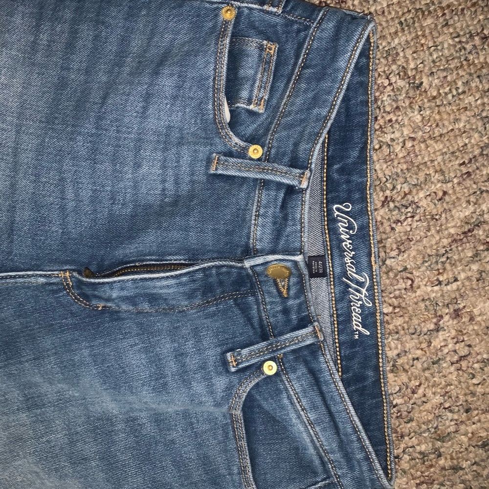 Universal Thread Jeans